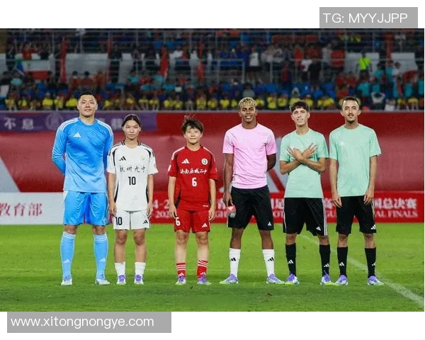 京多安的足球之路：从青涩少年到世界舞台的闪耀明星