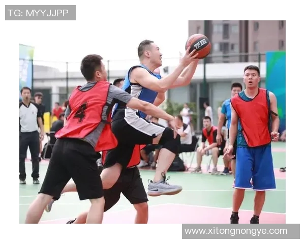 区俊炫领衔对决东莞队全力争胜展现篮球激情与团队合作精神