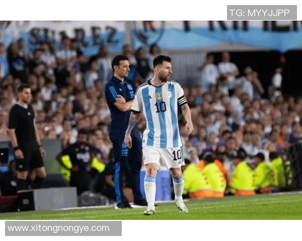 梅西传奇再续足球生涯新篇章全球球迷共同见证的伟大时刻